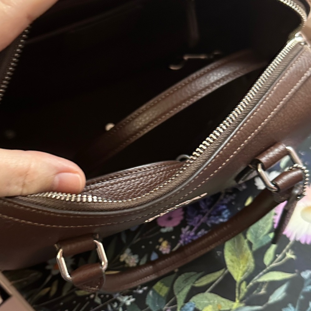 Coach Maple Rowan - Picture 4 of 6